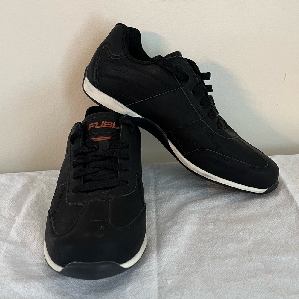 FUBU Men Athletic Sneaker Memory Foam Shoe Size 8